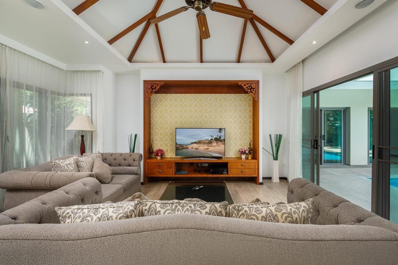 Villa Bond| 3 Bedrooms | Private Pool | 3 Min To Naiharn Beach Rawai Exterior photo