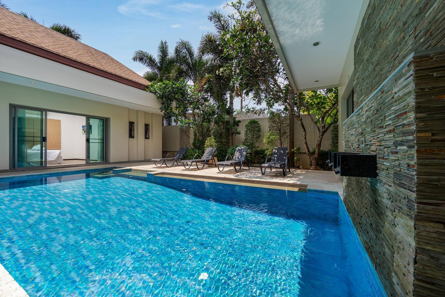 Villa Bond| 3 Bedrooms | Private Pool | 3 Min To Naiharn Beach Rawai Exterior photo